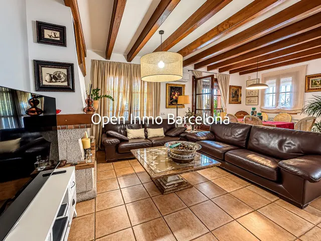 Casa 3 habitaciones 123m² en venta - Centro Pueblo — 27