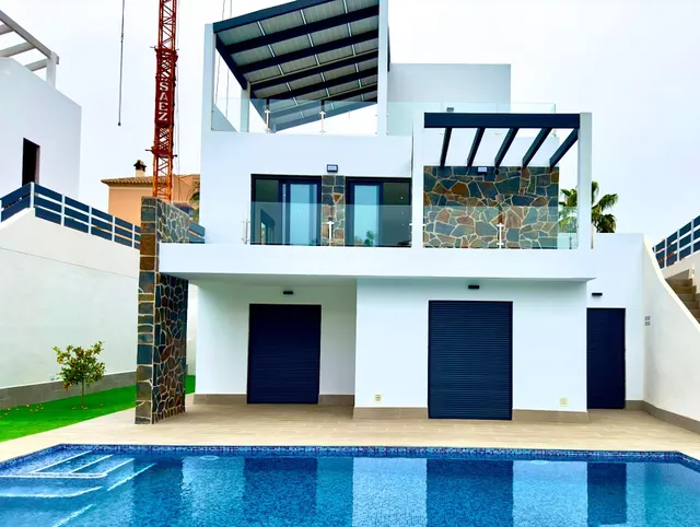VILLA PRIMERA LÍNEA GOLF — 20