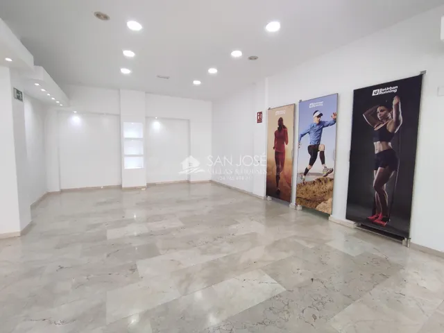 Local comercial 107m² en venta - CENTRO - foto 2