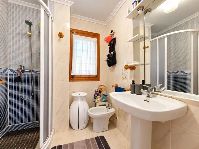 Apartamento con piscina cerca de la playa en Santa Pola — 13