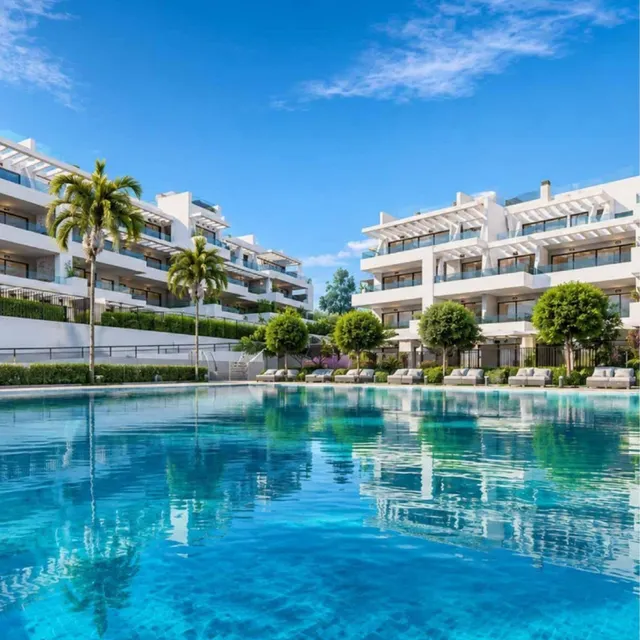Ático de lujo con piscina infinity privada en Estepona, a 1 km de la playa — 11