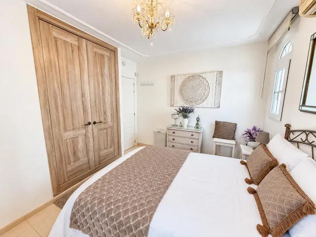 Villa 3 habitaciones en venta - Villamartín-Las Filipinas — 24