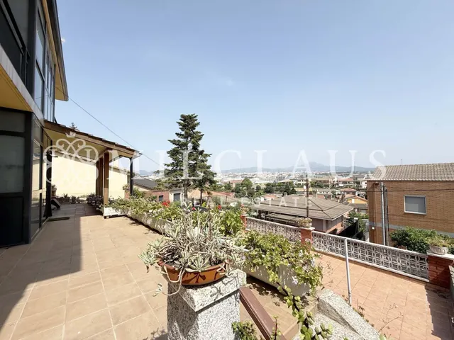 Chalet independiente en venta en Passatge de Suïssa - foto 4