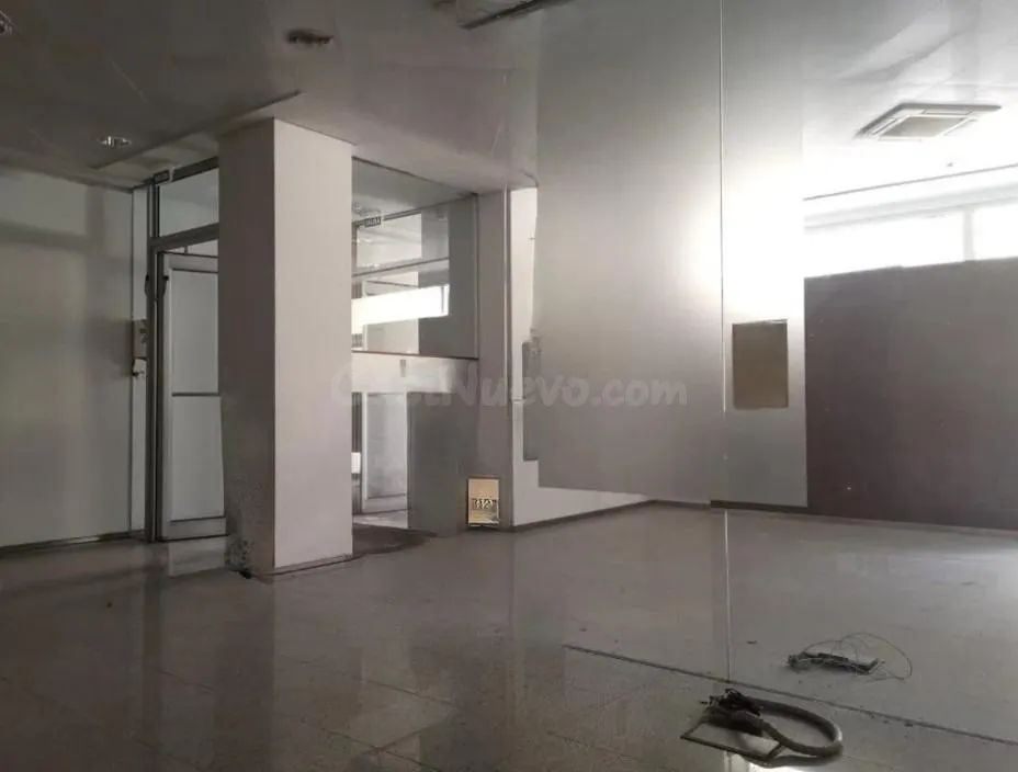 Local en venta en Sevilla
