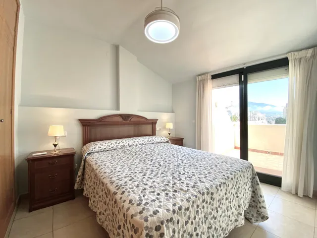 Alquiler Corta Temporada, Centro de Fuengirola, Atico 2 dormitorios: Una Vivienda Cuidada con Terrazas Soleadas — 8