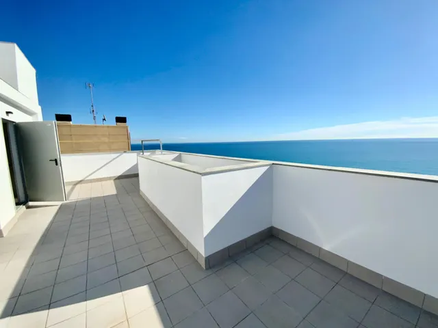 Un Piso de ensueño frente al mar obra nueva 2024 en el corazón histórico de Montgat — 23
