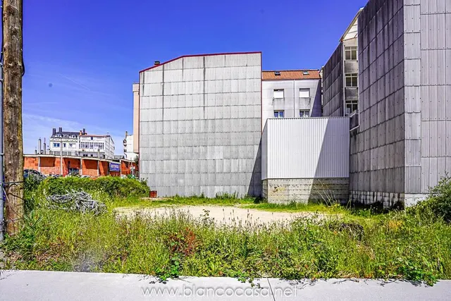 Oportunidad Única! Solar Urbano en Venta en Carballo, - foto 3
