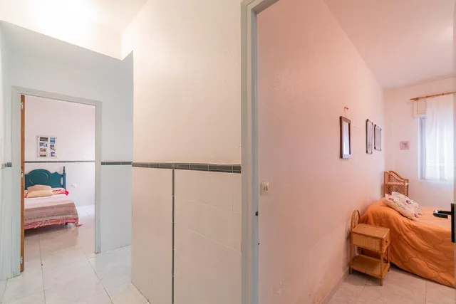 Vivienda en Torrevieja de planta baja al lado de la playa. — 11
