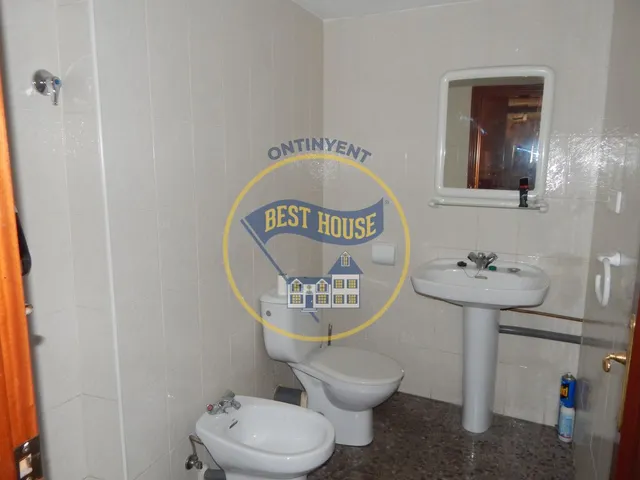 ¡¡OPORTUNIDAD!! LOCAL COMERCIAL EN ZONA TRANSITADA — 14