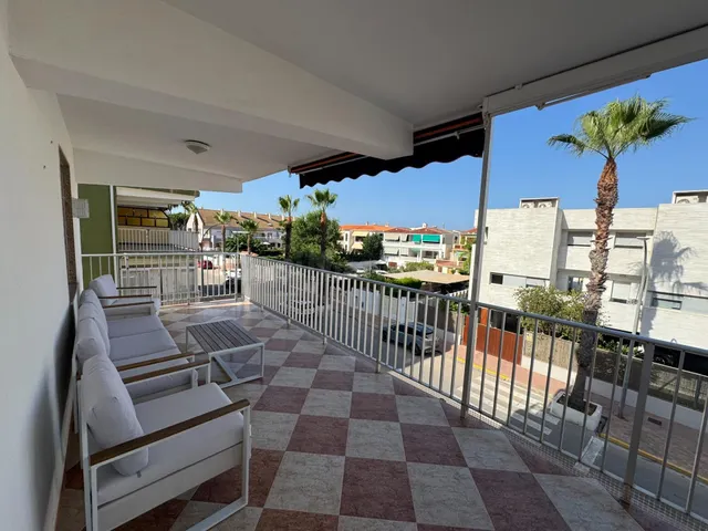 APARTAMENTO CON GRANDISIMA TERRAZA CON VISTAS AL MAR — 5