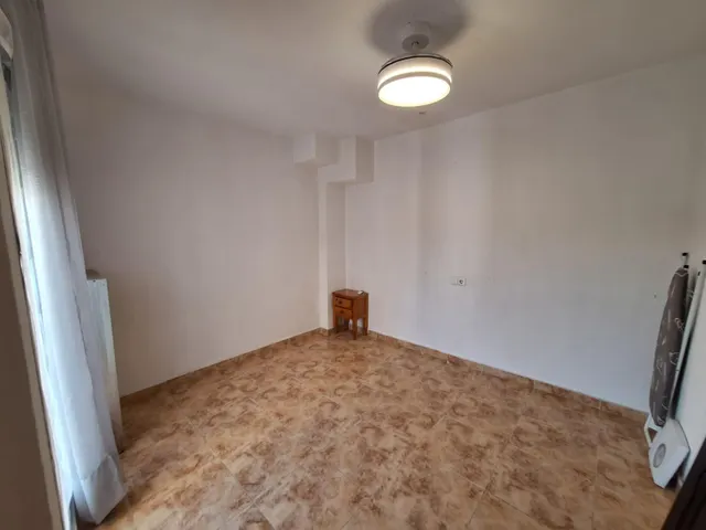 Amplio Quad en Torrevieja, Ideal para Reformar - €209,900 — 13