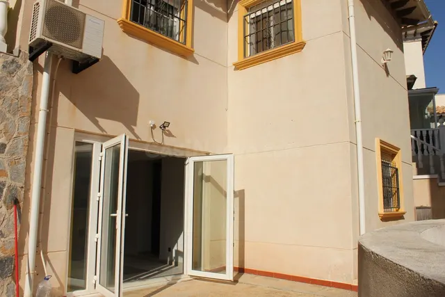Villa 5 habitaciones 178m² en venta - La Zenia — 5