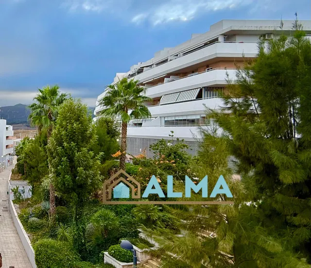 Espectacular Atico con terraza y gran  de solarium en urb. privada con piscina — 16