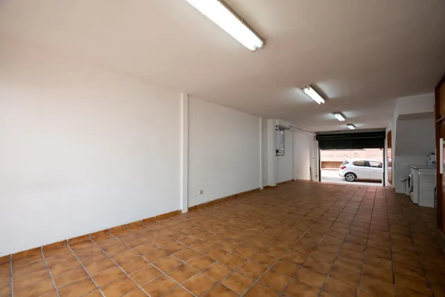 CASA EN VENDA ZONA CENTRE - MARÍTIM — 49