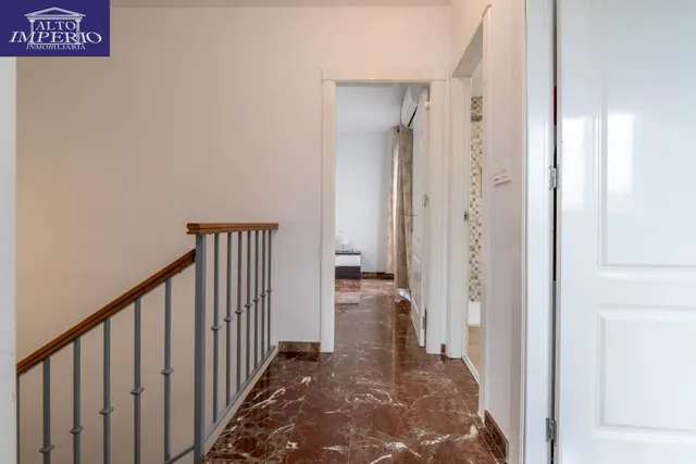 Encantadora Casa Reformada en Ogijares con Vistas y Espacios para Disfrutar — 25