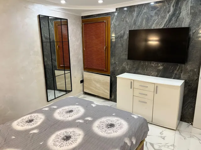 Apartamento reformado con terraza, en la provincia de Alicante, en la ciudad de Torrevieja. 3 habitaciones | 98 m2 | A 60 metros del mar — 21