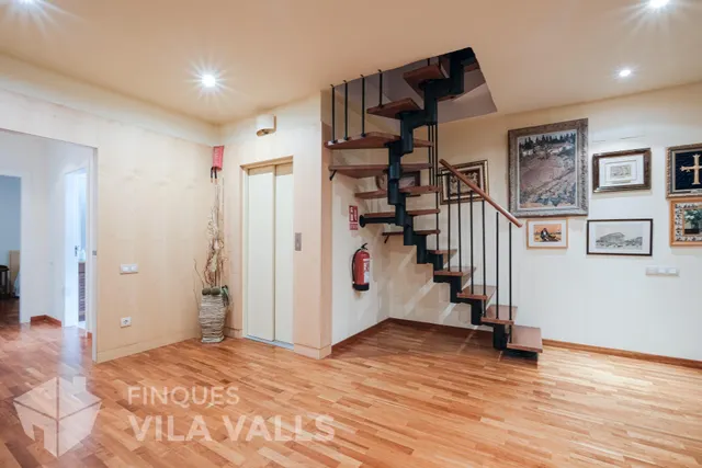 Villa de lujo con piscinas y finca de 6 ha en Sant Feliu de Codines — 40