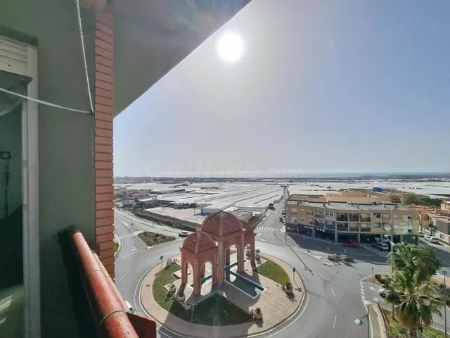 Ático con encanto: Vistas al mar, comodidad y céntrico - foto 4