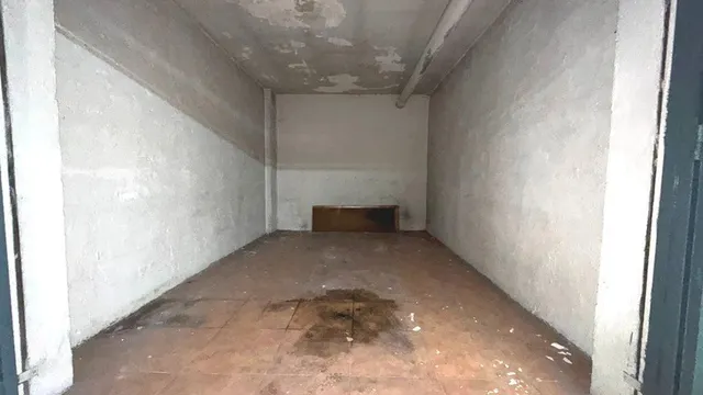Piso con plaza de garaje cerrada junto a La Inmaculada, frente al río Genil. — 29