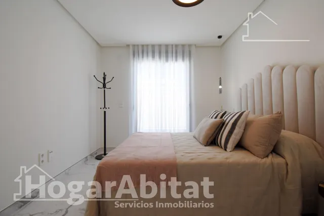 CHALET NUEVO CON PISCINA, GARAJE Y TERRAZA — 32
