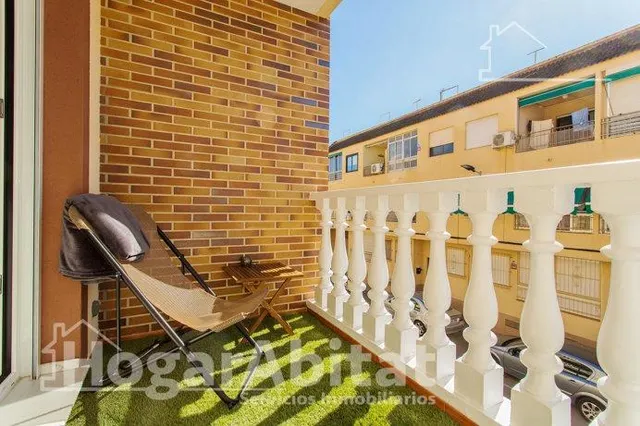 ¡CERCA DE LA PLAYA! PRECIOSO, REFORMADO CON PISCINA, TERRAZA Y GARAJE — 22