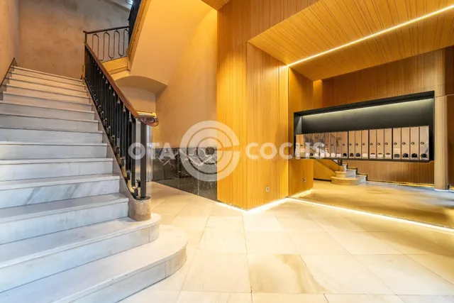 SE VENDE PISO DE 300 METROS CON MUCHAS POSIBILIDADES EN PLAZ - foto 5