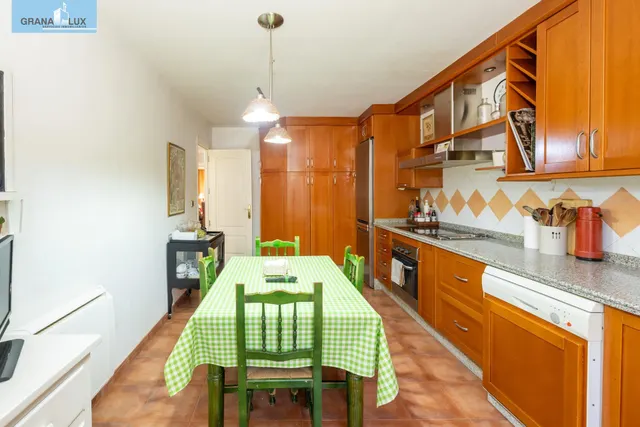 MAGNÍFICO CHALET EN URB. SUEÑOS DE CADIMA, ALHENDIN — 13