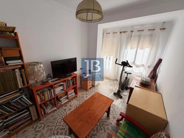 Piso 3 habitaciones 80m² en venta - LA REINA — 21