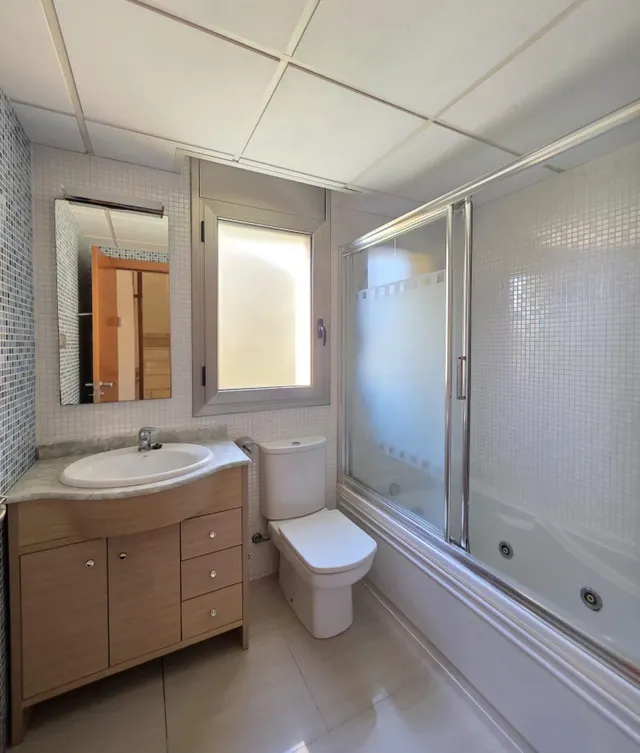 CASA CON JARDIN DE 4 habitaciones EN BARENYS — 26