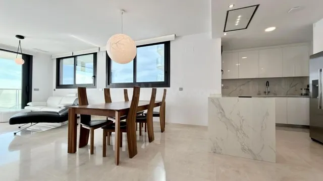 Apartamento 3 habitaciones 304m² en venta - Playa de Ponient