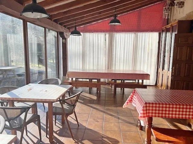 ALBERGUE — 6