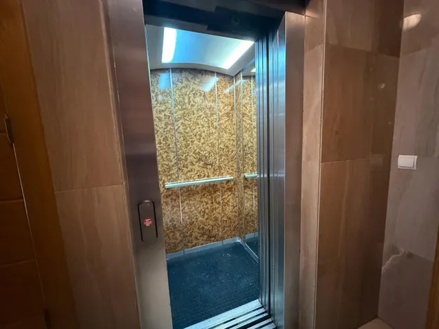 PISO CON GARAJE Y TRASTERO JUNTO A PLAZA LA VIÑA — 20