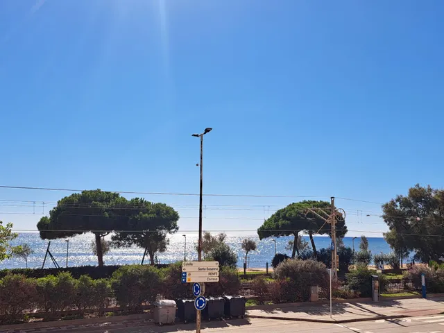 Pis en venda a primeria linia de mar de Pineda de Mar
