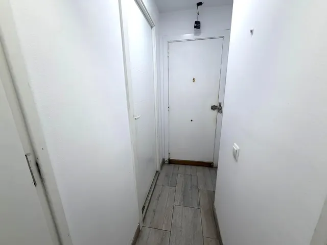 Amplio  Piso + Local en Singuerlin, Santa Coloma de Gramanet por €259.900 — 15