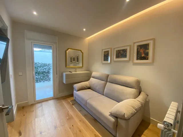 Elegante Piso en Venta en Gaztambide, Madrid — 17