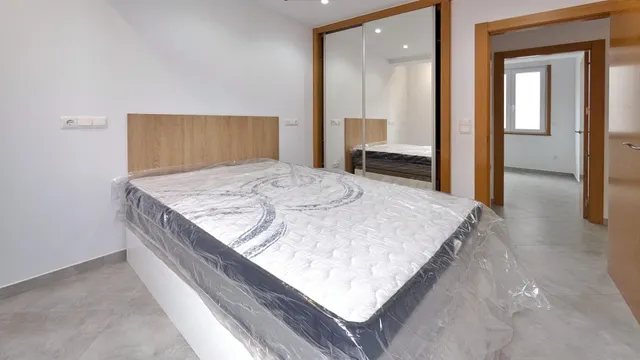 Piso reformado y luminoso junto a estaciones en Santander, l - foto 5