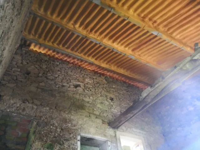 Conjunto de viviendas semirestauradas en Baio — 11