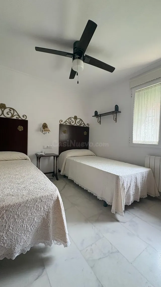 Acogedora vivienda en el corazón de Santa Rosa - foto 2
