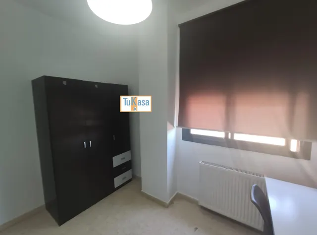 Piso Trabajadores temporales en zona Montesol, Cáceres — 30