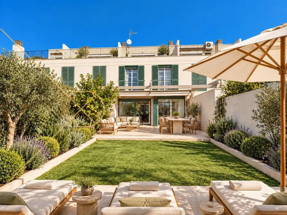 Exclusivo Chalet Adosado en Venta | Elegancia, Confort y Privacidad