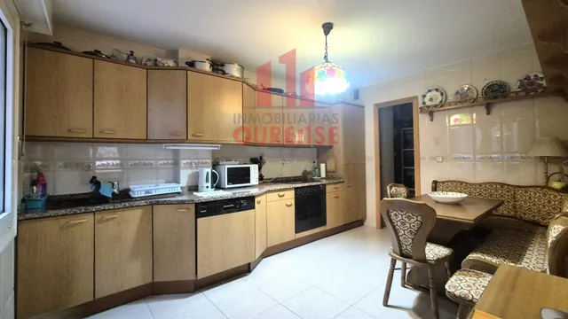 ESPECIAL ESTUDIANTES!!! AMPLIA HABITACIÓN  CON BAÑO DE USO EXCLUSIVO EN PISO COMPARTIDO EN EL COUTO. — 12