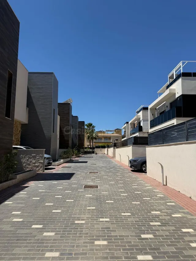 Villa 4 habitaciones 180m² en venta - Lomas de Cabo Roig — 37
