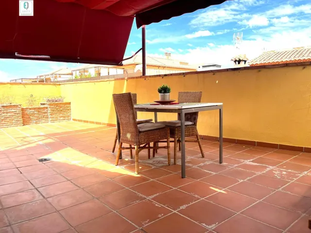 PRECIOSO ÁTICO DÚPLEX EN LA MEJOR ZONA DE LA ZUBIA - foto 3