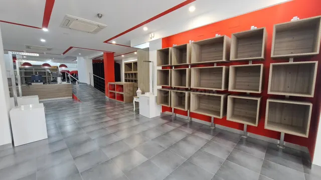 LOCAL COMERCIAL REFORMAT - foto 3