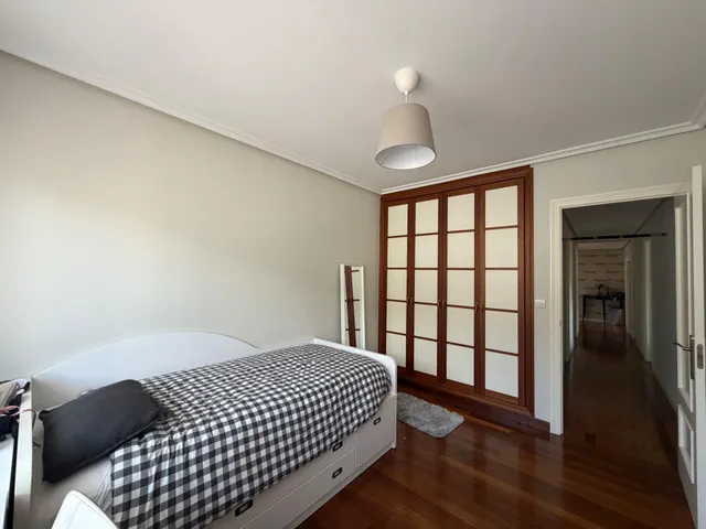 Amplio piso en alquiler en el corazón de Zalla, País Vasco - €950 — 7