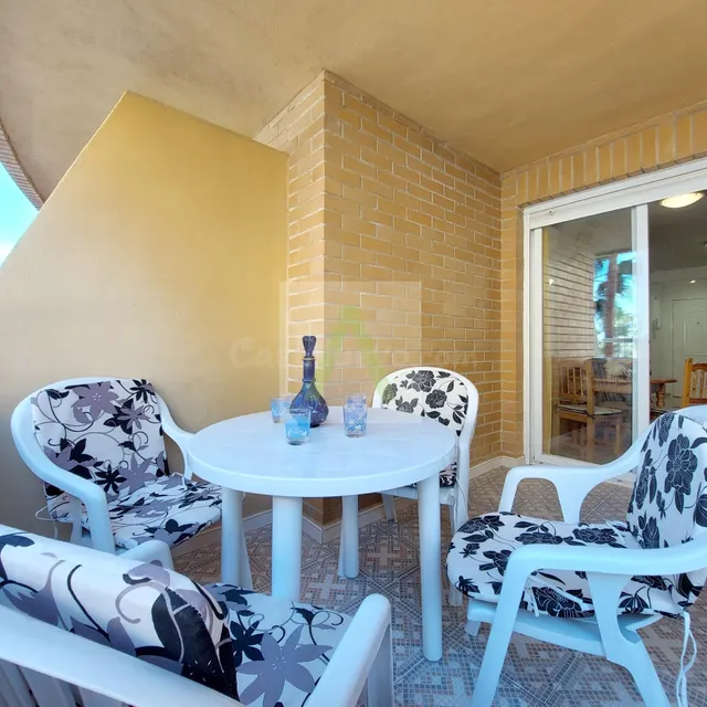 Precioso apartamento en Primerísima línea de playa!! - foto 3