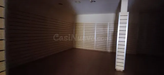 Venta Local Comercial en Badajoz — 3