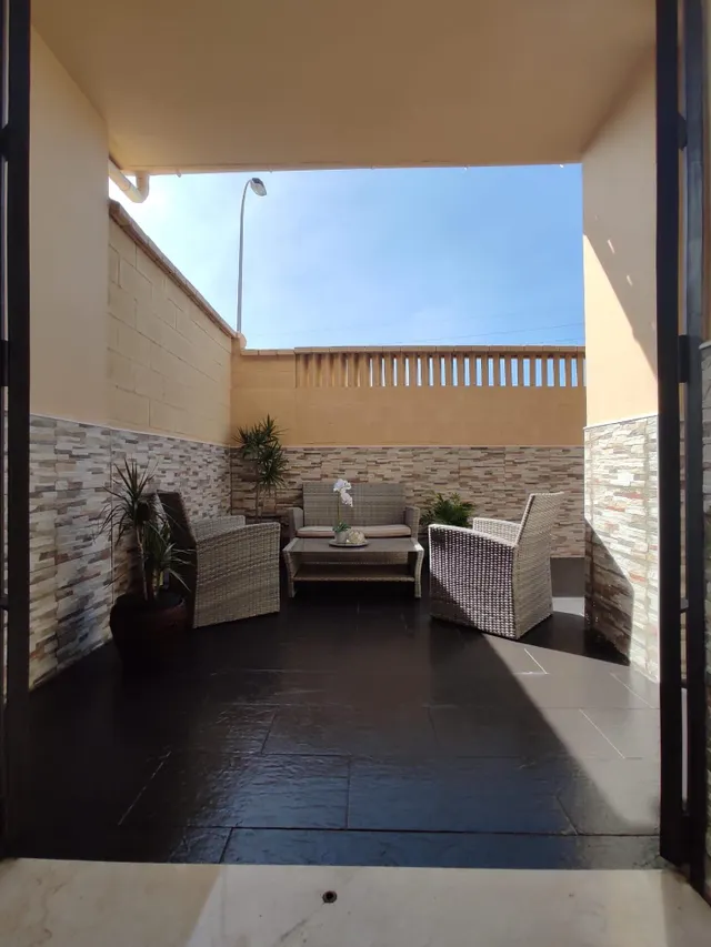 OCASIÓN , SE VENDE ESPECTACULAR ADOSADO EN PUERTO REAL — 30