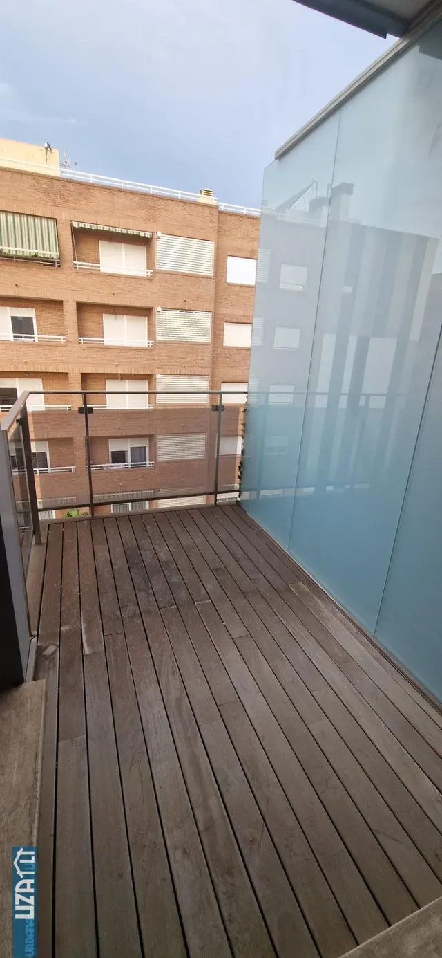 Exclusivo Piso a Estrenar en Ubicación Inmejorable — 9