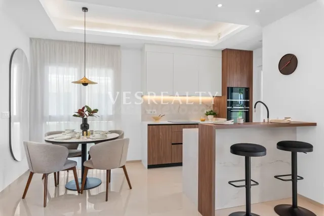 Ático en Quesada con solárium privado y excelentes prestacio - foto 4